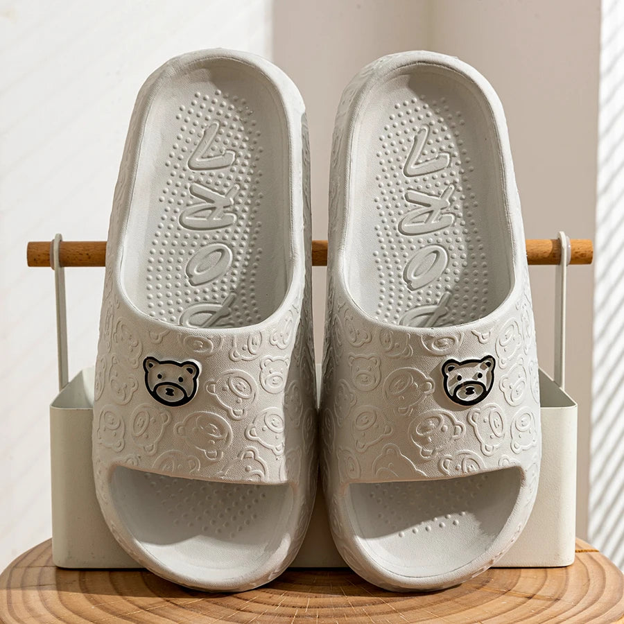 Summer Fashion Bear Print Slippers – Unisex Non-Slip Indoor Bathroom Sandals