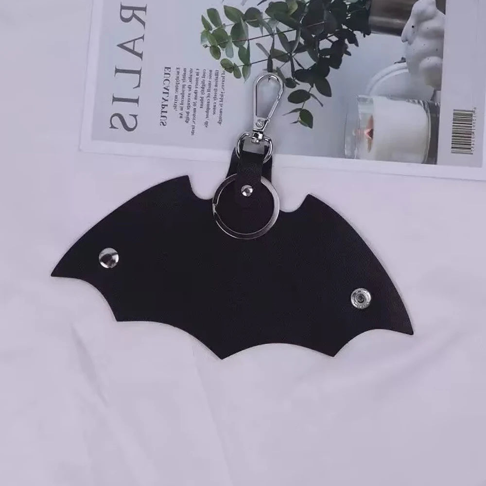 Superhero Bruce Wayne Cosplay Keychain – Black Leather Bat Pendant