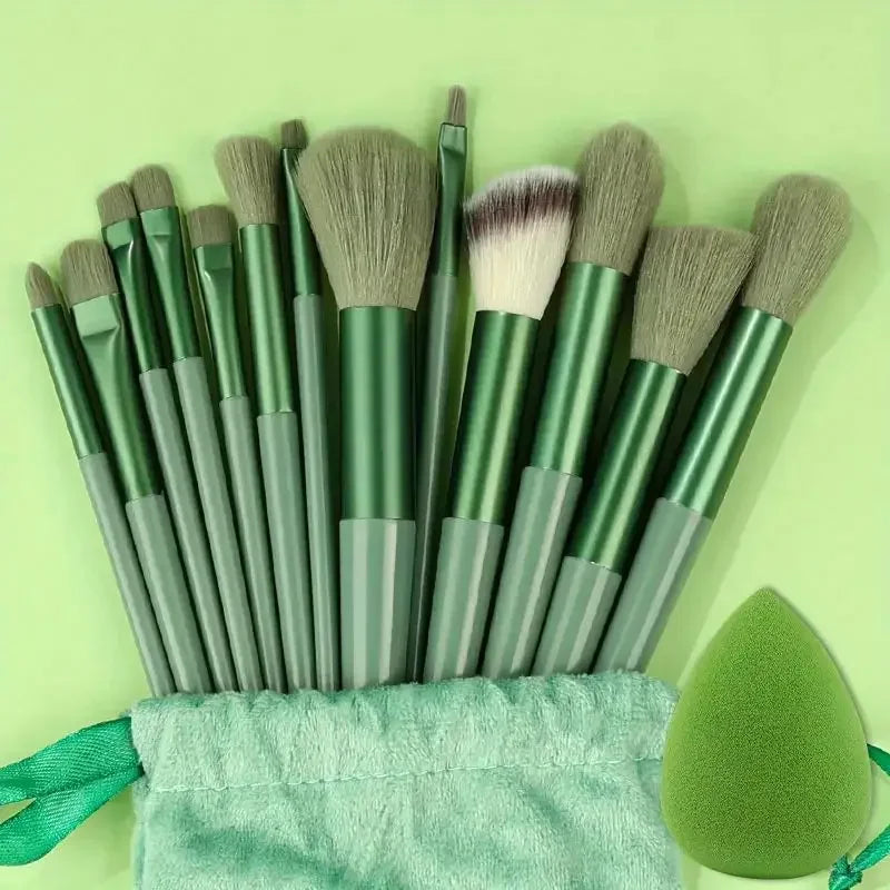 Professional Soft Makeup Brush Set – Fluffy Foundation, Powder, Eyeshadow & Blending Brushes