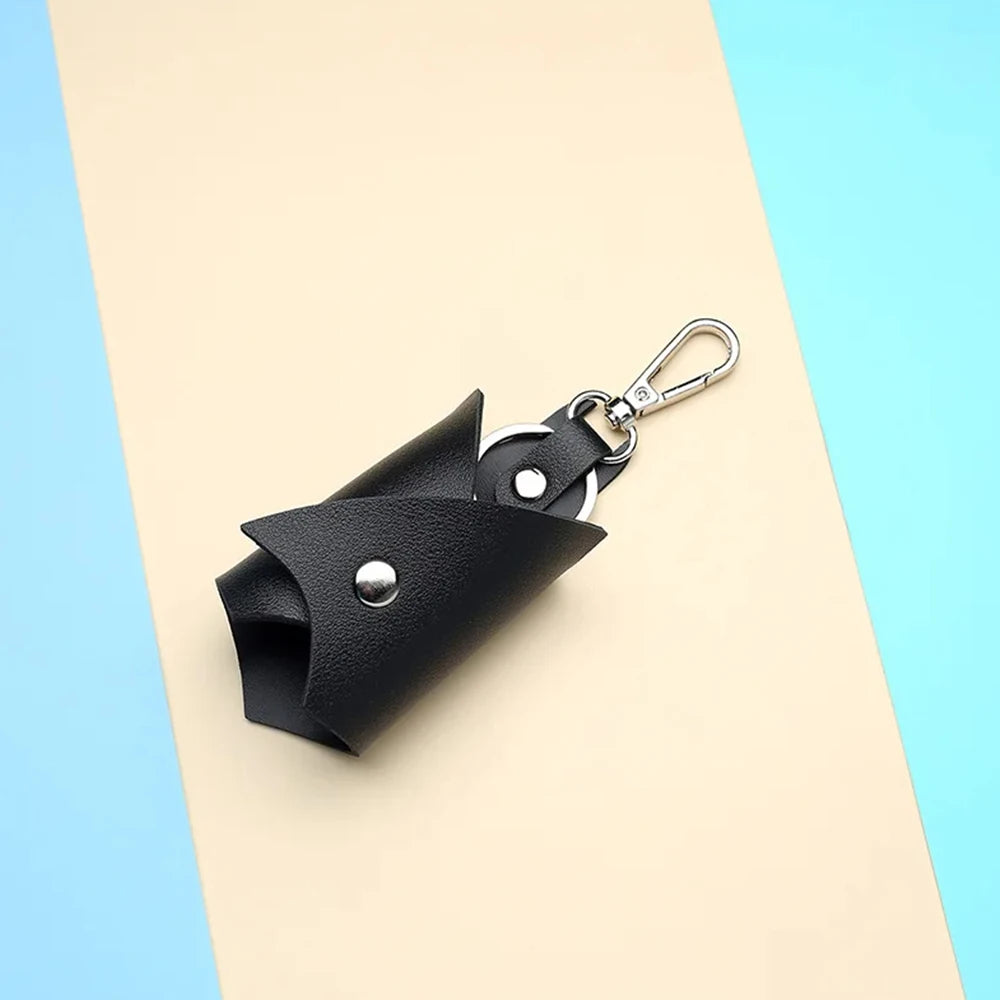 Superhero Bruce Wayne Cosplay Keychain – Black Leather Bat Pendant