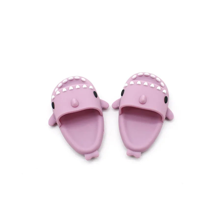 Labubu Shark Slippers – Cute Mini Beach Shoes for 15/17cm Dolls