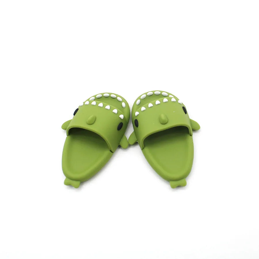 Labubu Shark Slippers – Cute Mini Beach Shoes for 15/17cm Dolls