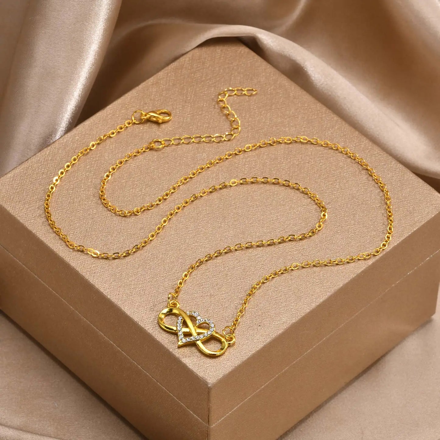 💖 Eternal Bond™ – Infinity Heart Necklace with Sparkling Cubic Zirconia | Gift for Her