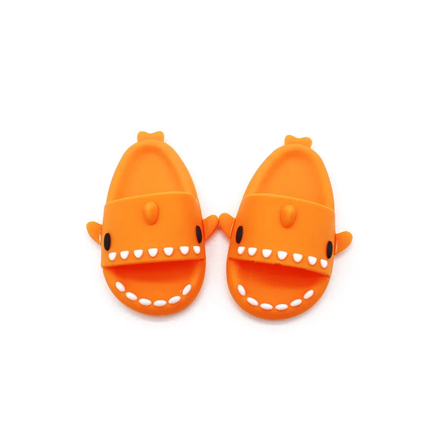 Labubu Shark Slippers – Cute Mini Beach Shoes for 15/17cm Dolls