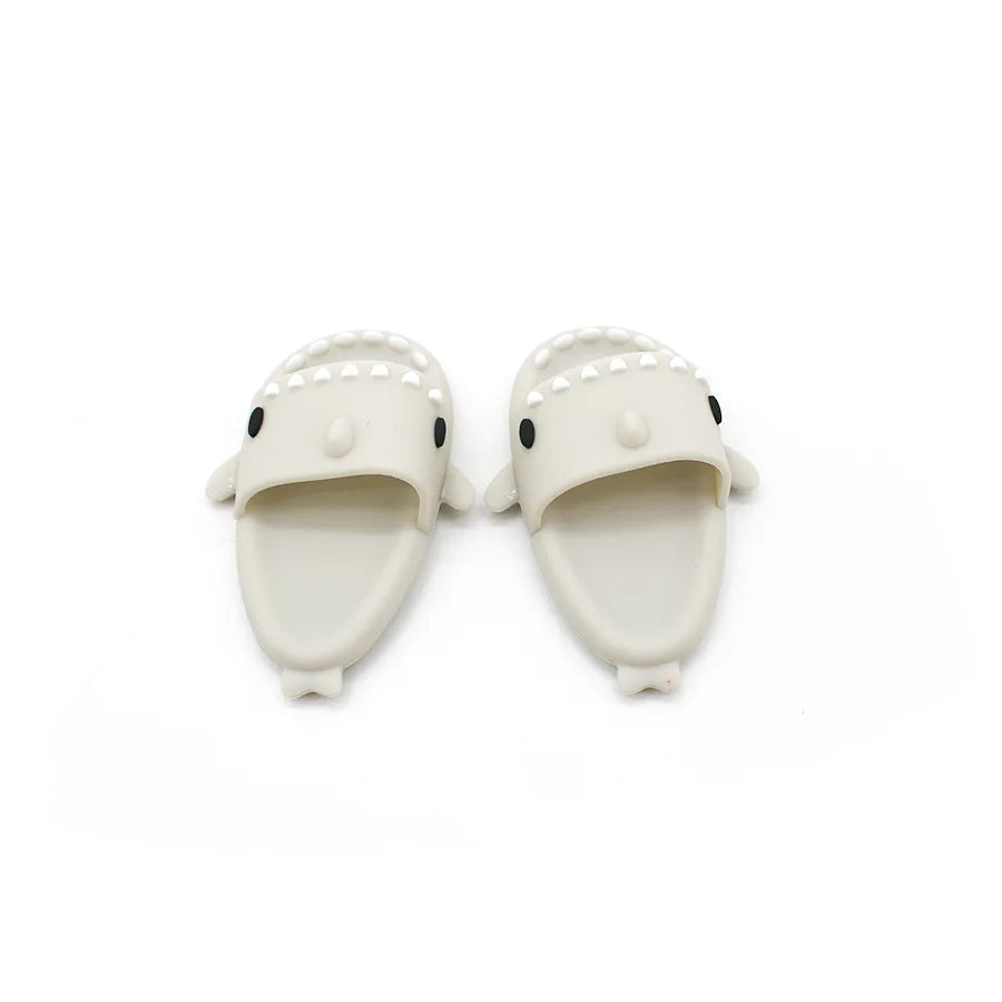Labubu Shark Slippers – Cute Mini Beach Shoes for 15/17cm Dolls