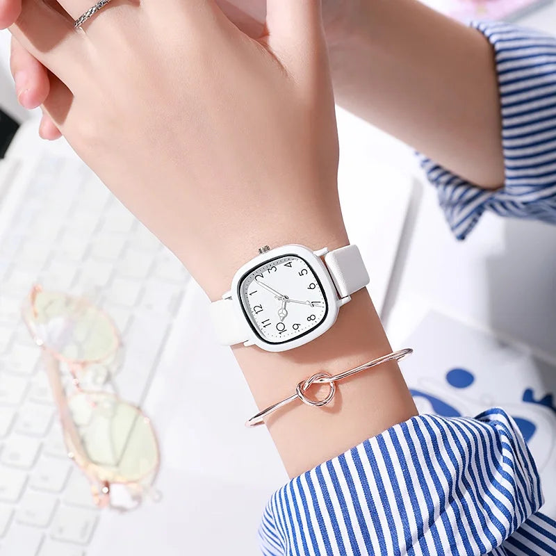 🐻 Fashion Brand Bear Women’s Quartz Watch – 2024 Casual Jelly Silicone Style