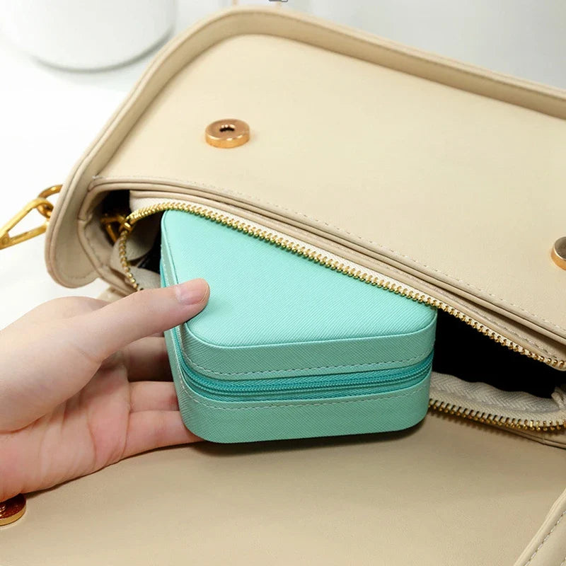 💍 Mini Jewelry Storage Box – Keep Your Sparkle Safe, Wherever You Go ✈️✨