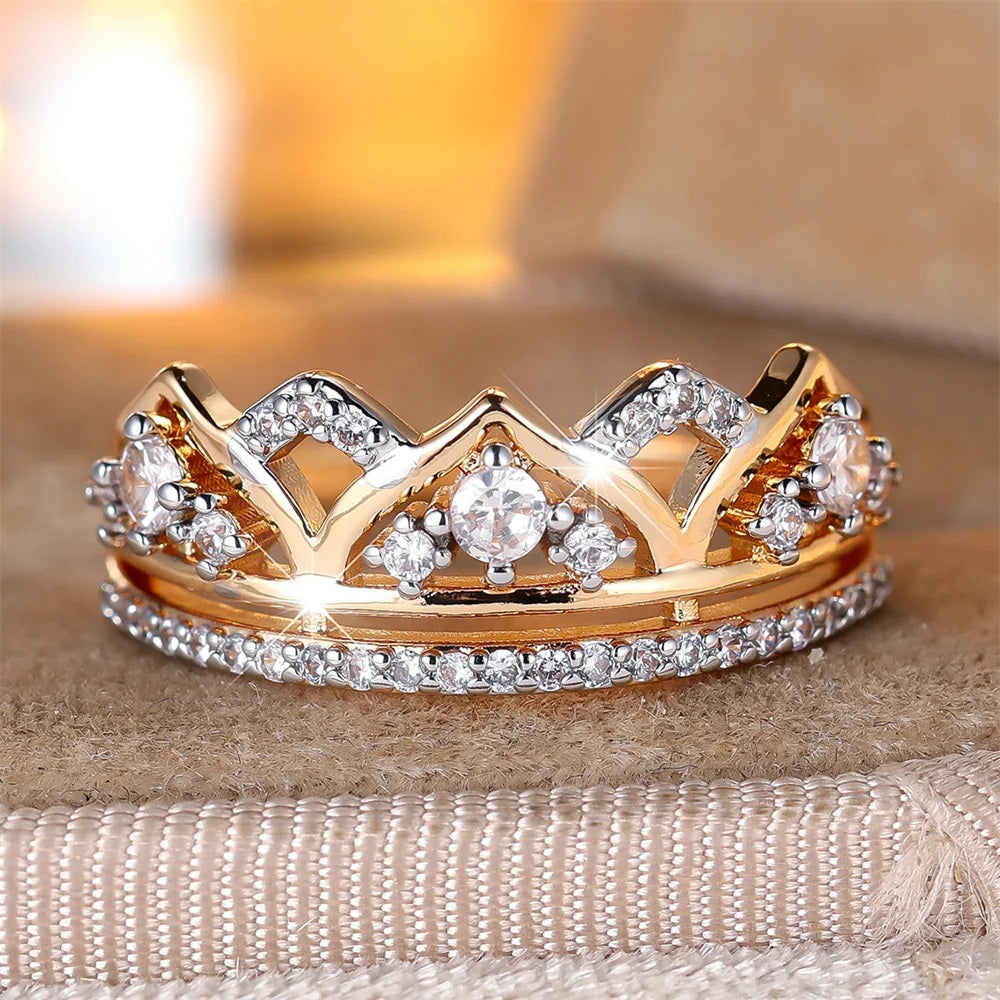 💎 White Zircon Queen Crown Ring