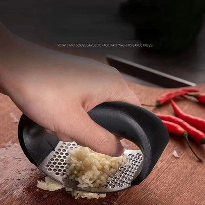 Stainless Steel Garlic Press – Manual Crusher & Mincer for Kitchen Use
