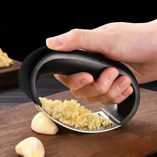 Stainless Steel Garlic Press – Manual Crusher & Mincer for Kitchen Use